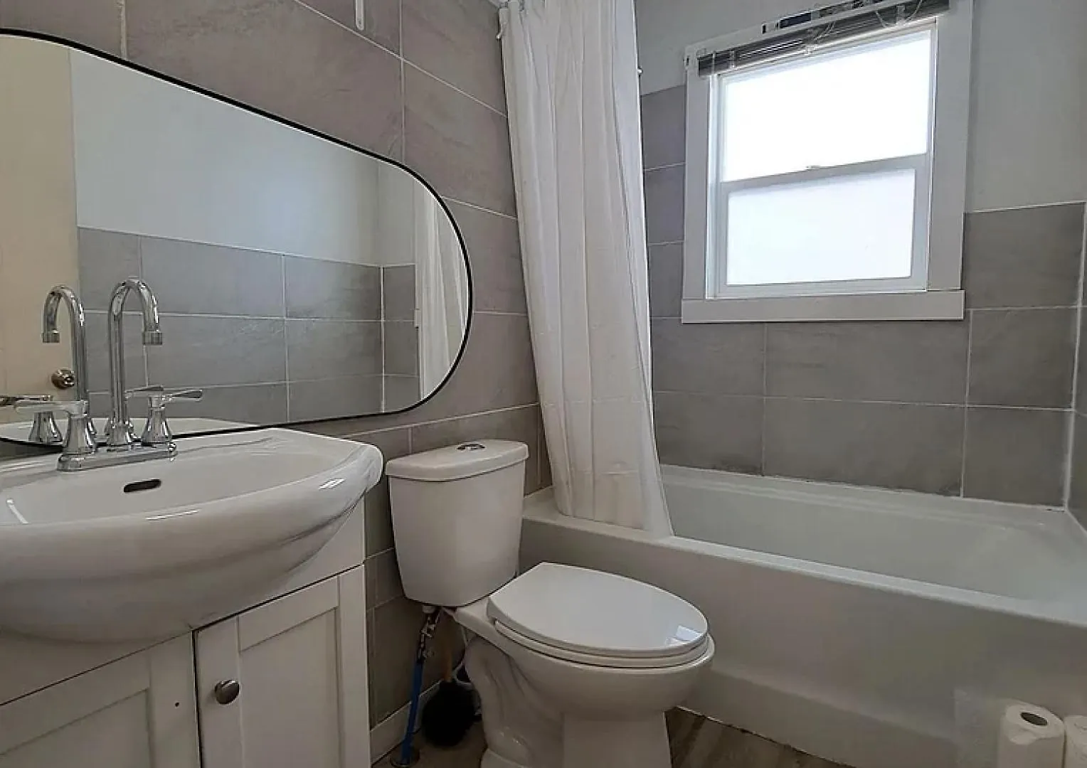 Spectacular Spruce Avenue Villa Edmonton Kanada